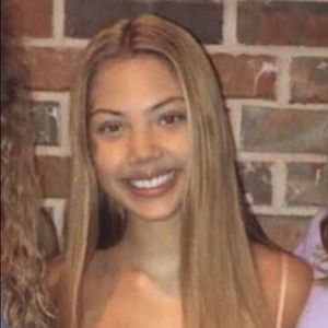 Meet your Posher, Caroline